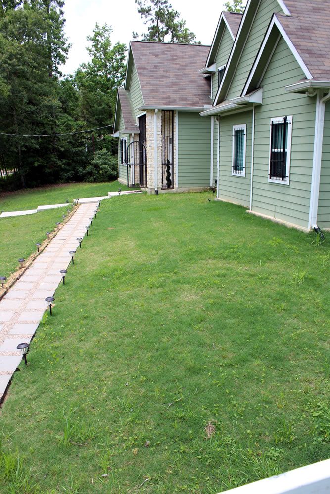 GROUNDS Creighton Oaks Treatment Center